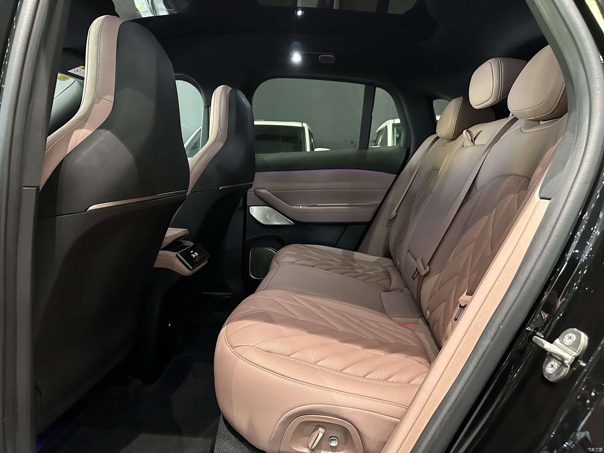 NIO EC6, 2025 14