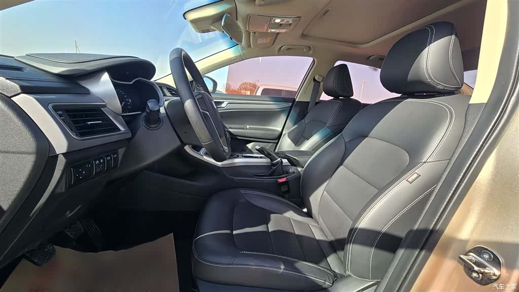 Geely Emgrand, 2018 15