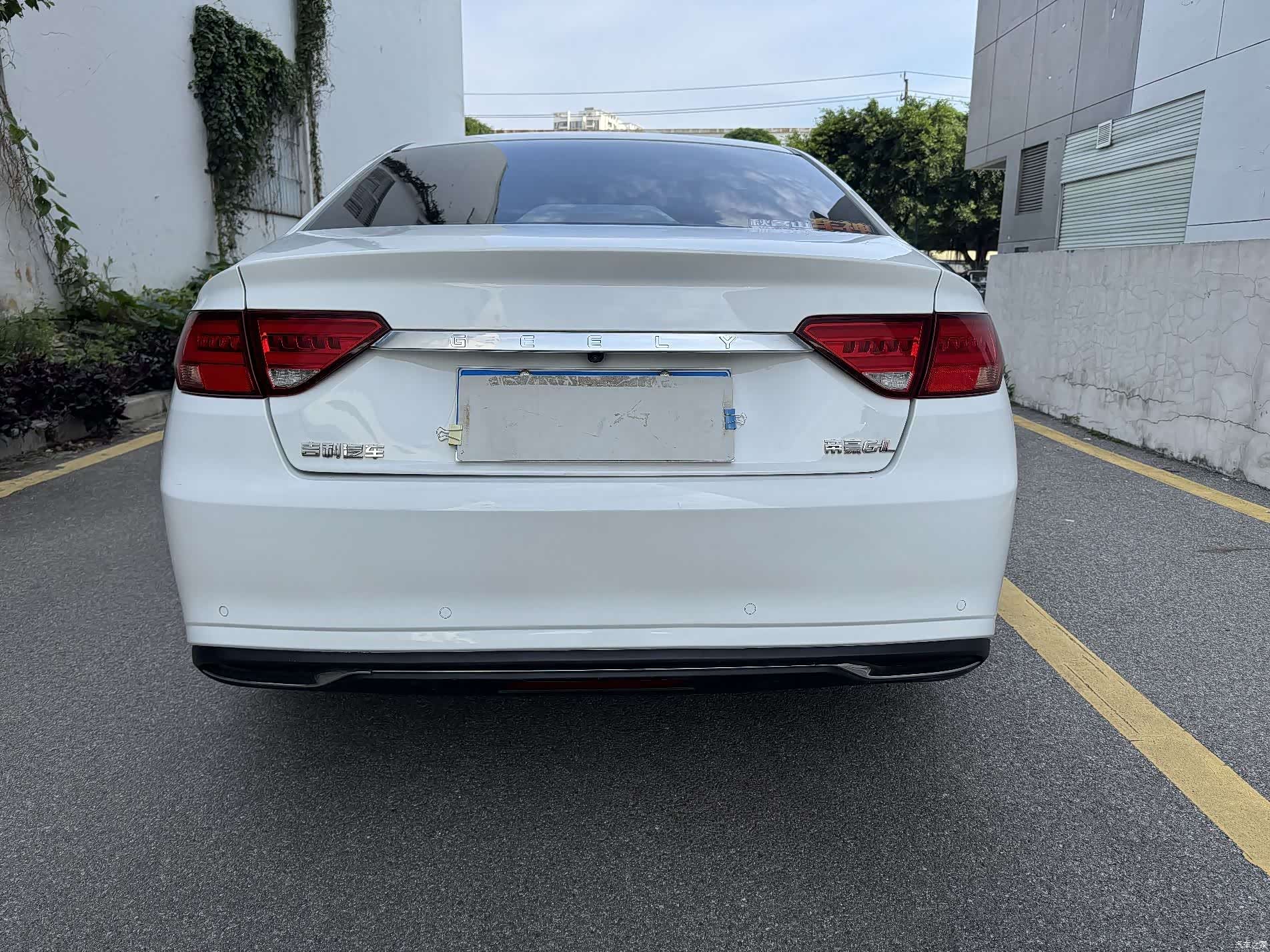 Geely Emgrand, 2020 17