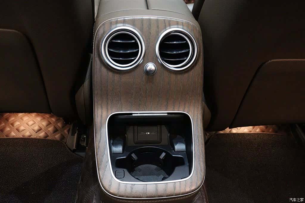 Mercedes-Benz E-Class, 2021 9