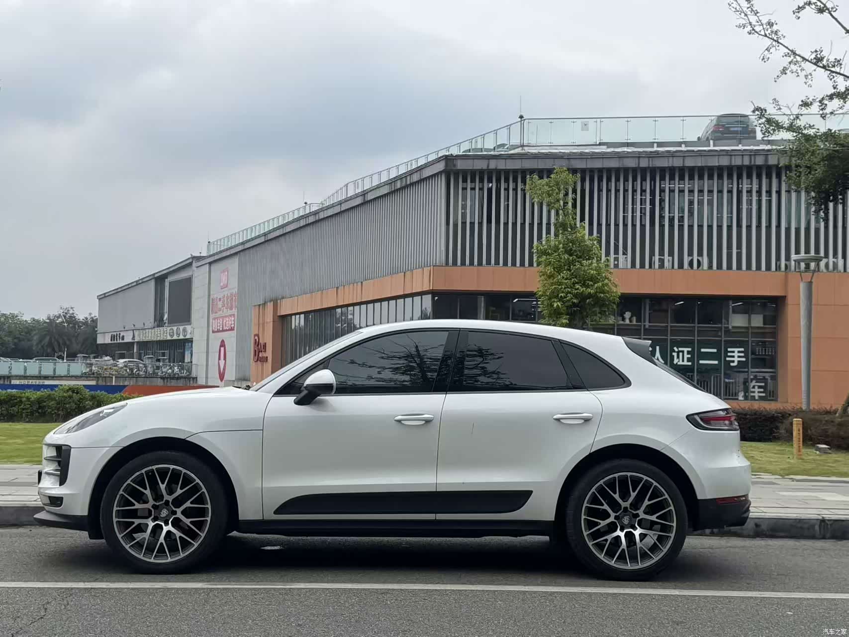 Porsche Macan, 2021 3
