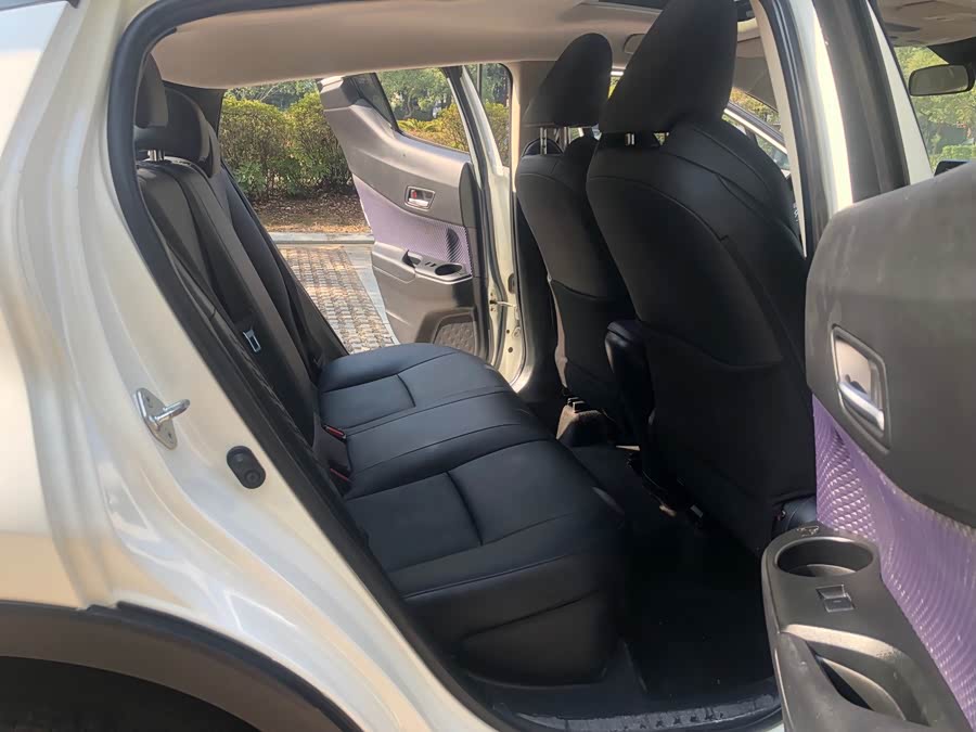 Toyota C-HR 2020, фото 16