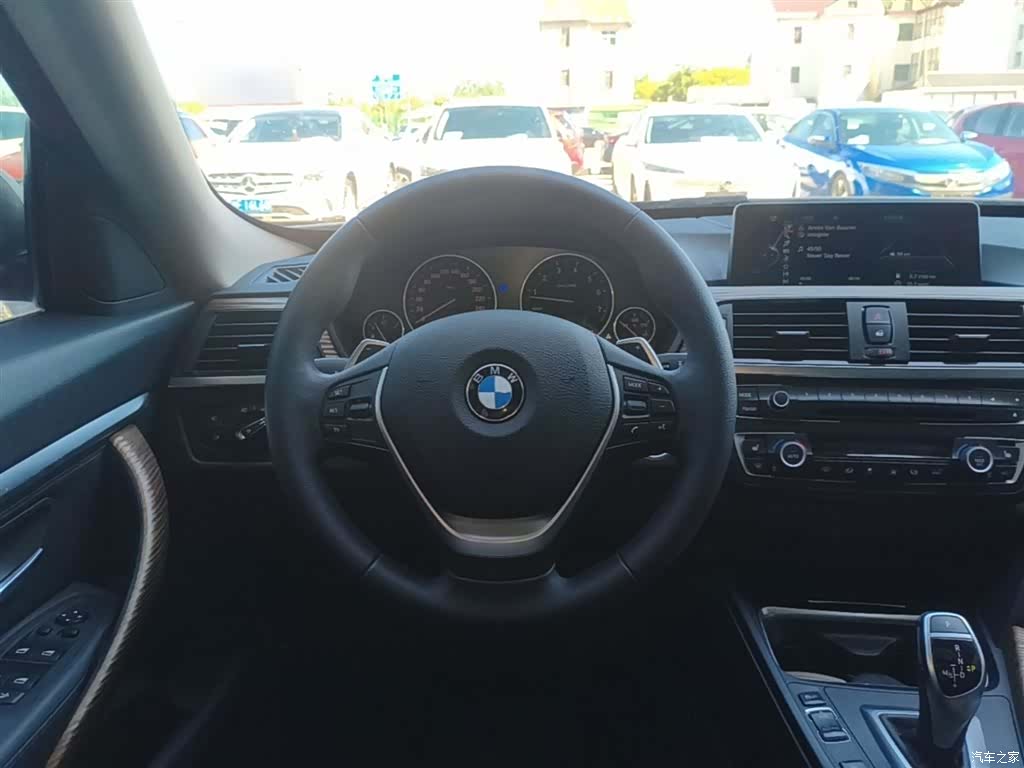 BMW 3 Series, 2015 11