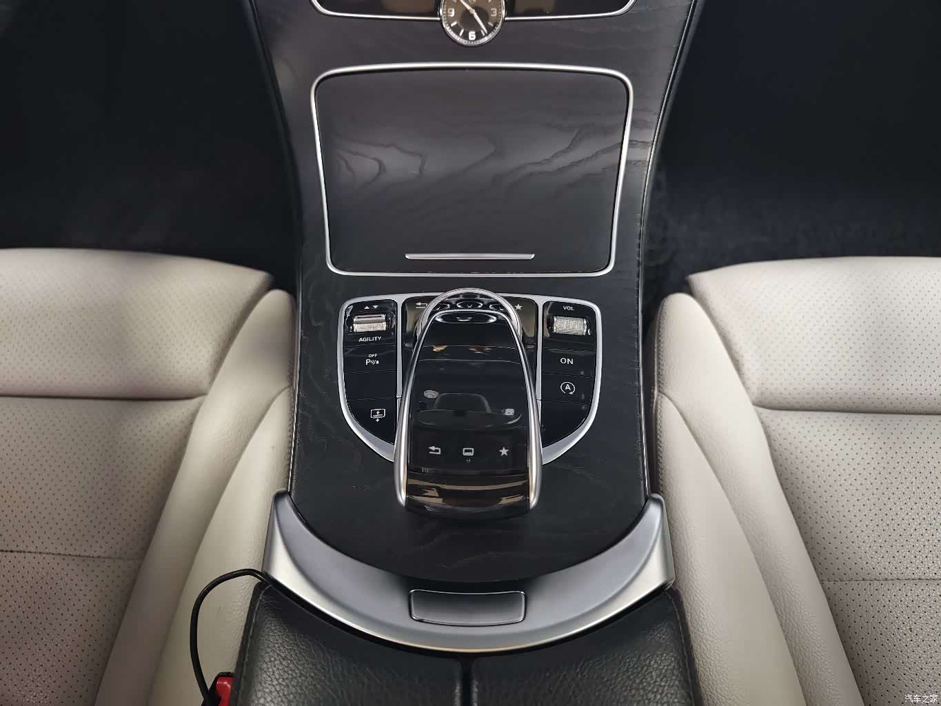 Mercedes-Benz C-Class, 2015 24