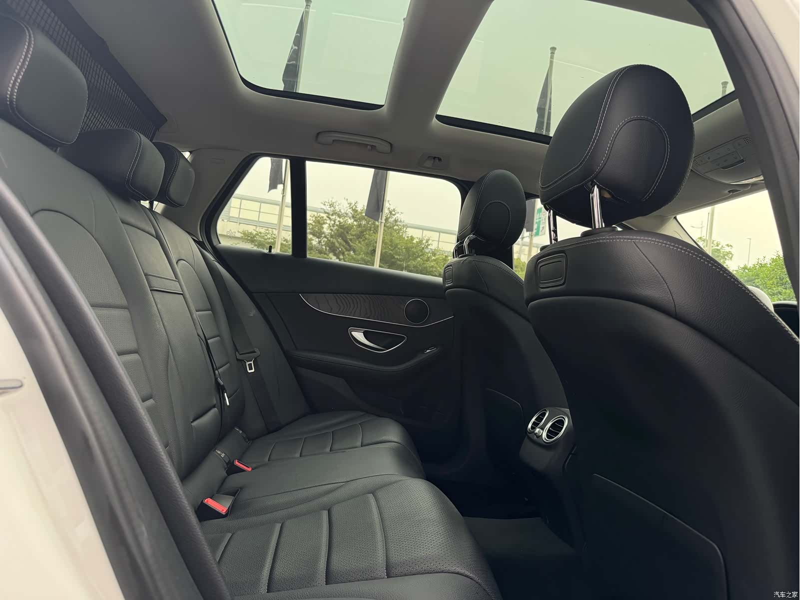 Mercedes-Benz C-Class, 2016 18