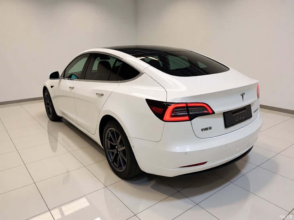 Tesla Model 3, 2020 все фото