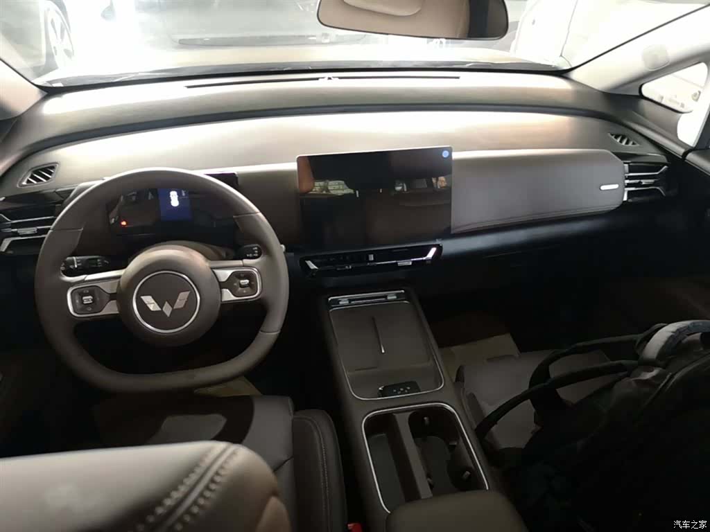 Wuling 730, 2025 10