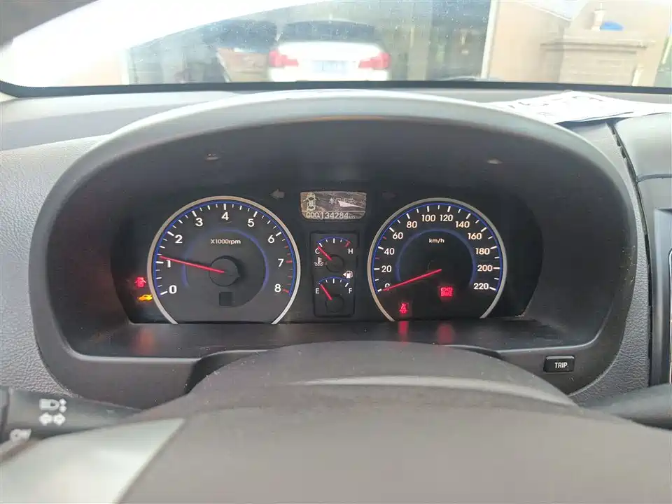 Hyundai Yuedong