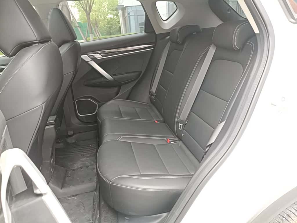 Geely Coolray, 2025 17