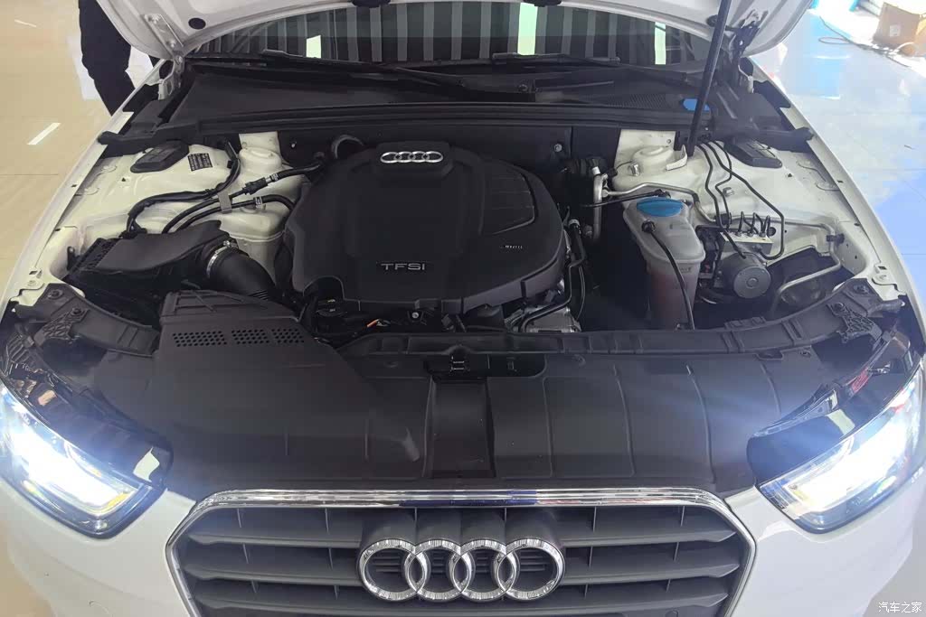 Audi A4L, 2015 10