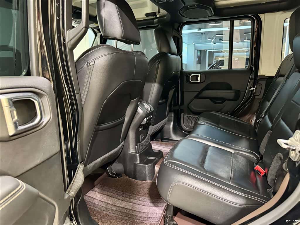 Jeep Wrangler, 2021 17