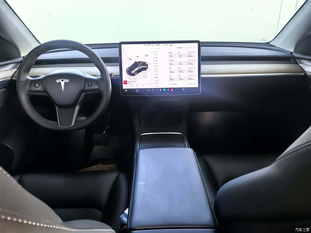 Tesla Model Y, 2023 12