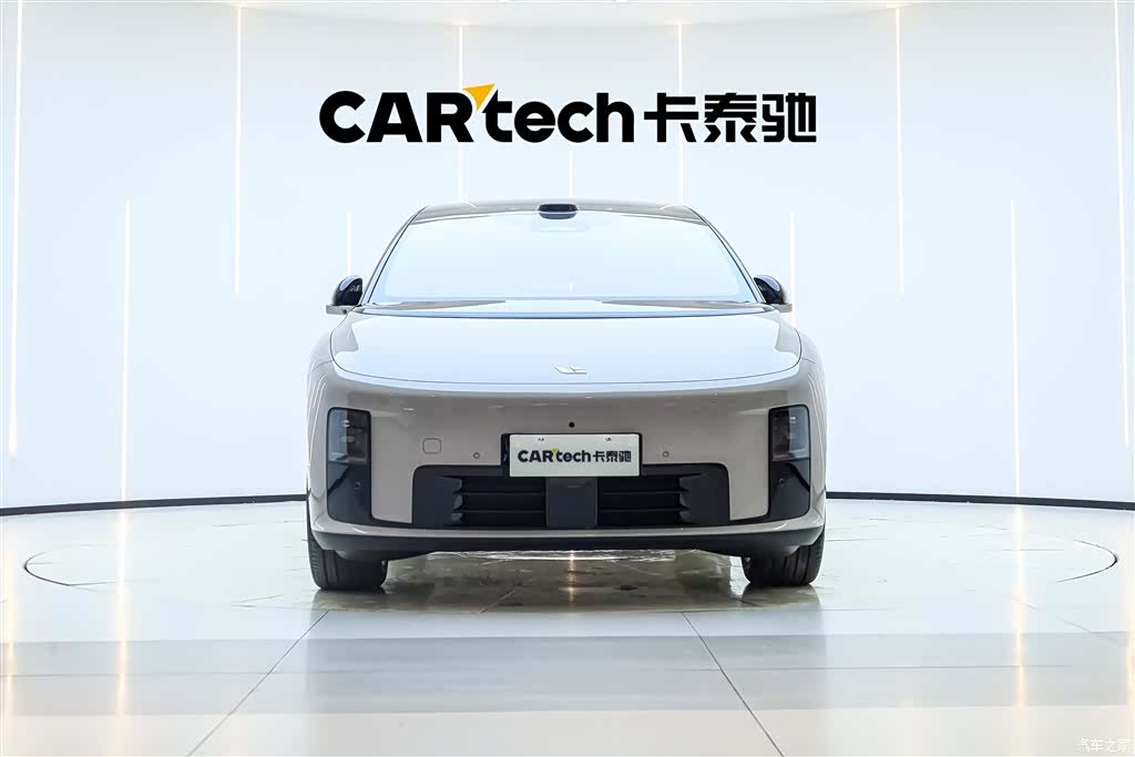 Li Auto i8, 2025 3