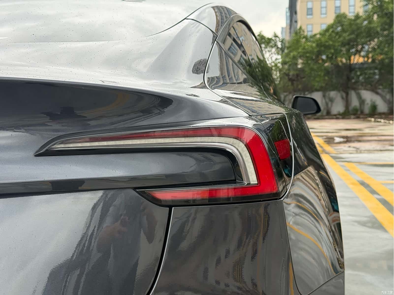 Tesla Model 3, 2024 13