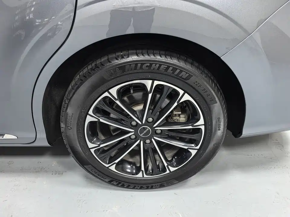 Roewe iMAX8 Roewe iMAX8