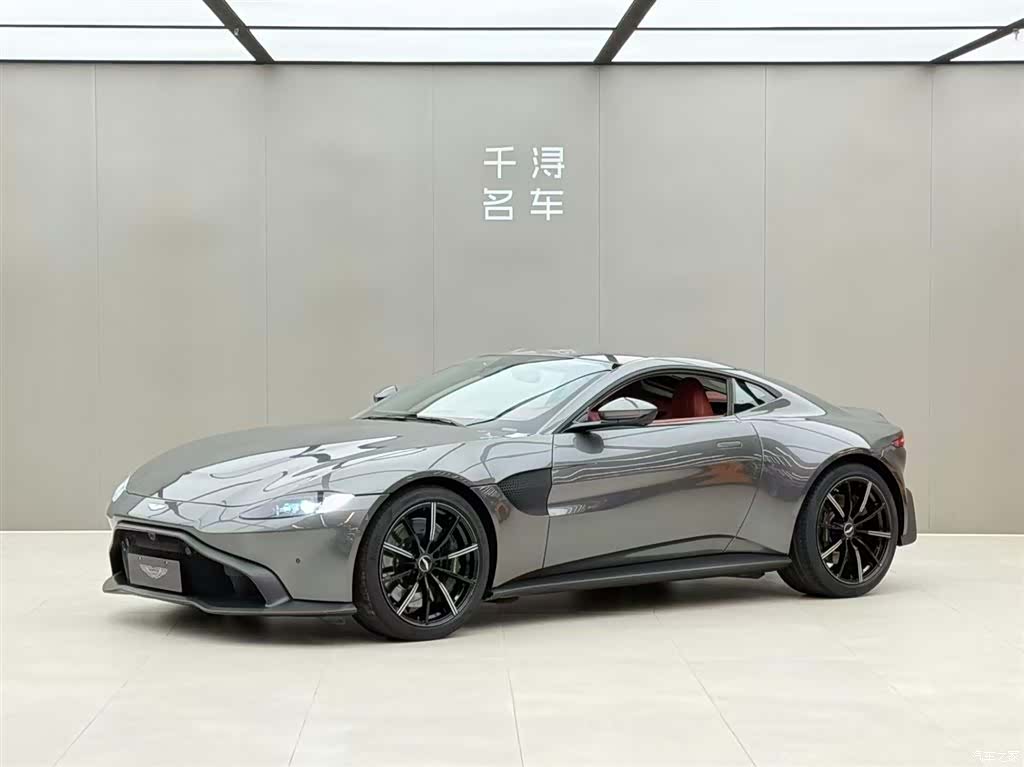 Aston Martin Vantage
