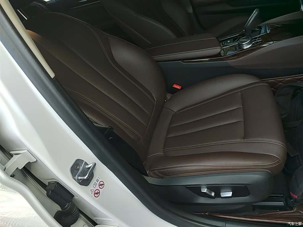 BMW 5 Series, 2018 25