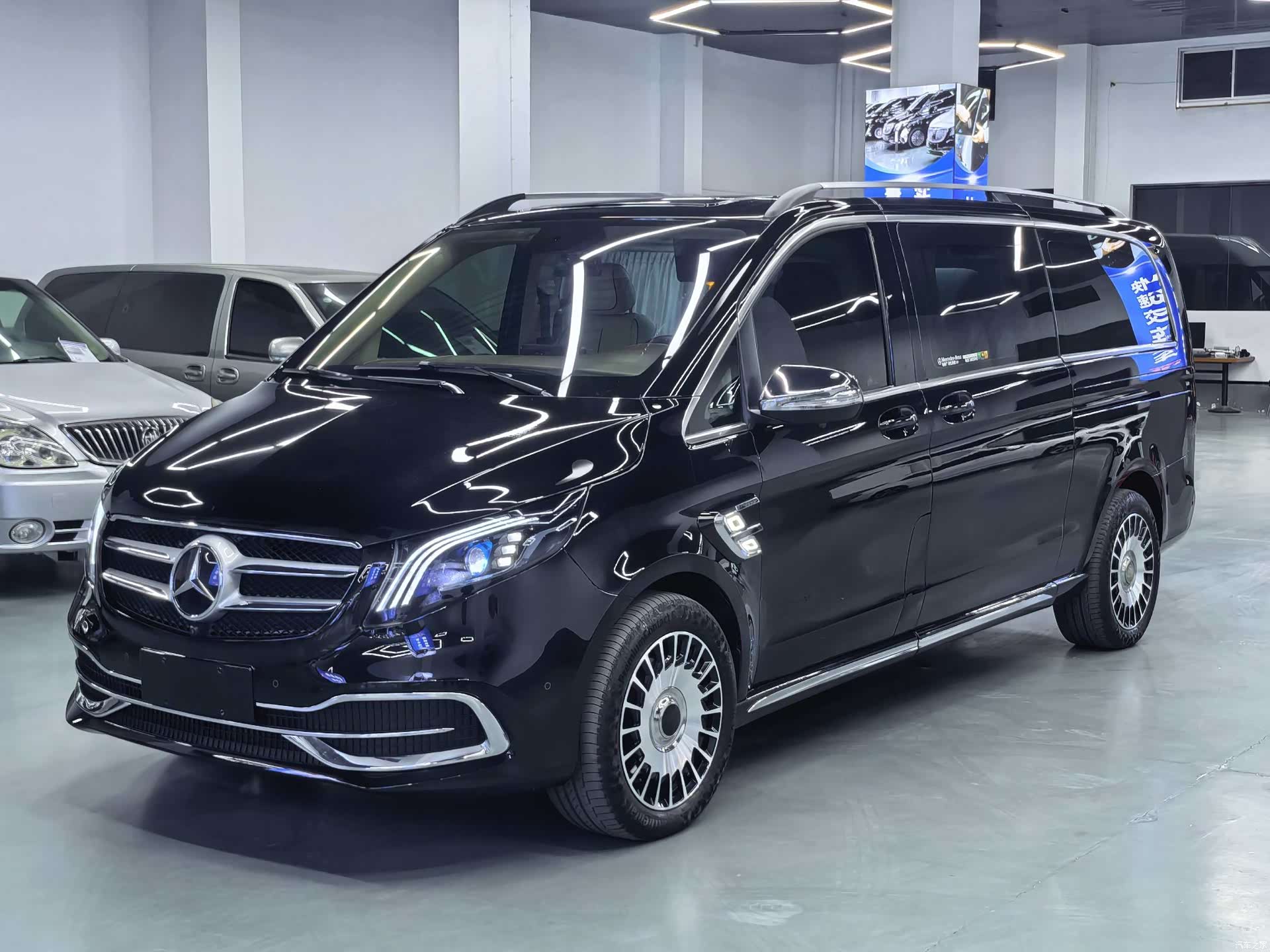 Mercedes-Benz 7