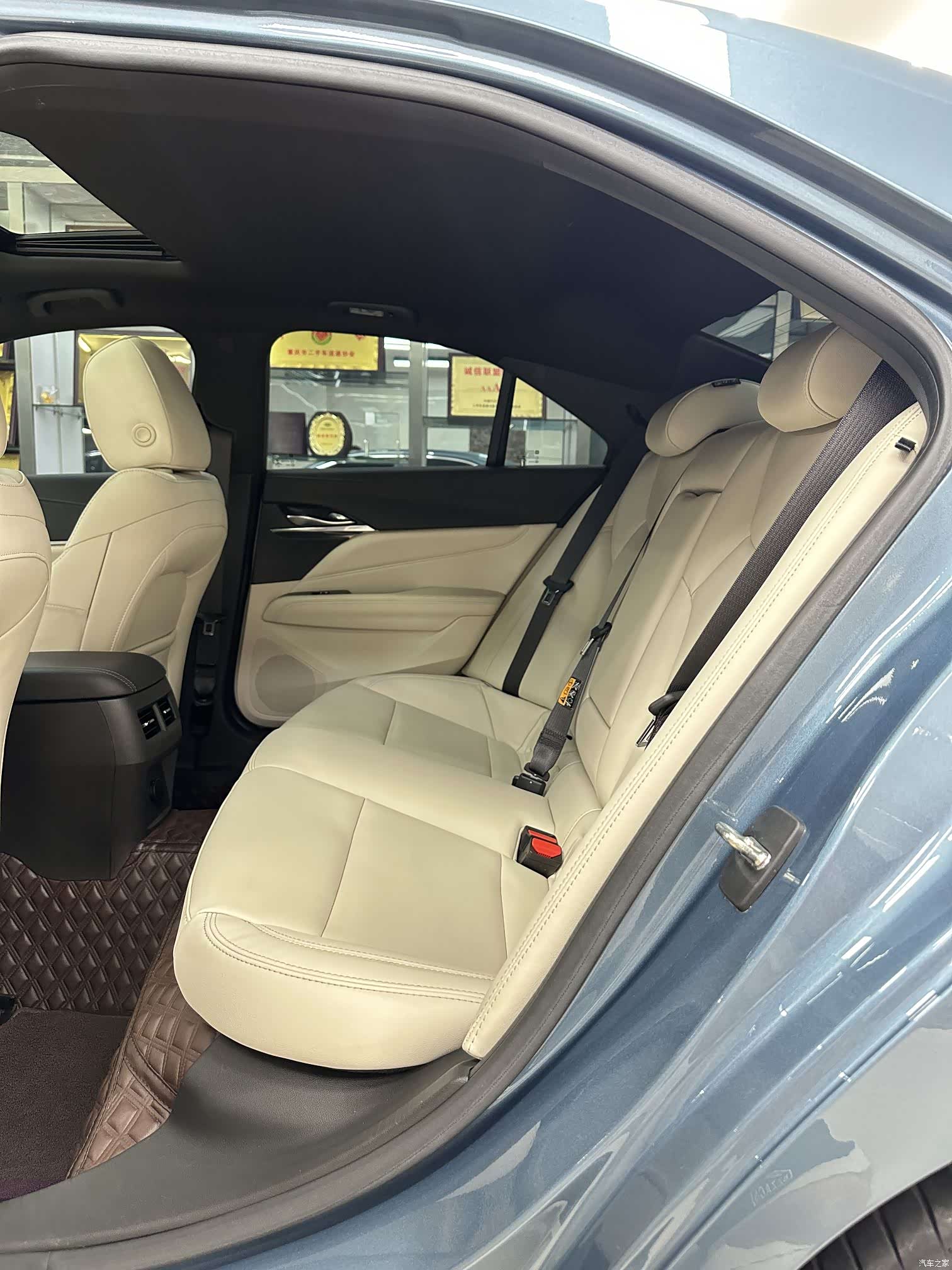 Cadillac CT4, 2023 8