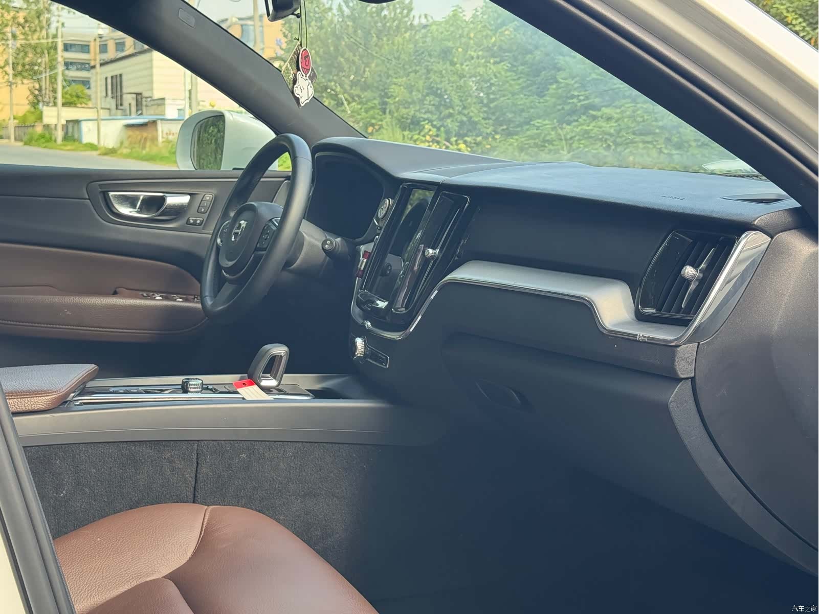Volvo XC60, 2021 4