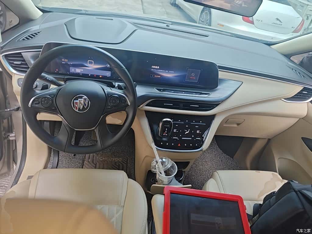 Buick GL8, 2023 10
