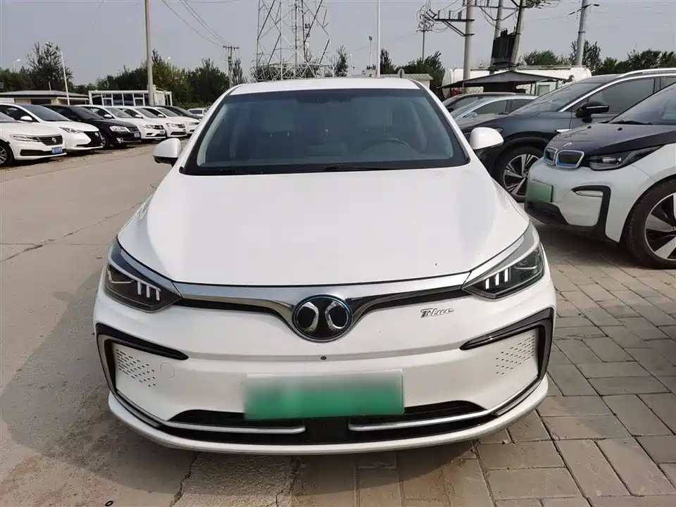 BAIC Beijing EU5 BAIC Beijing EU5