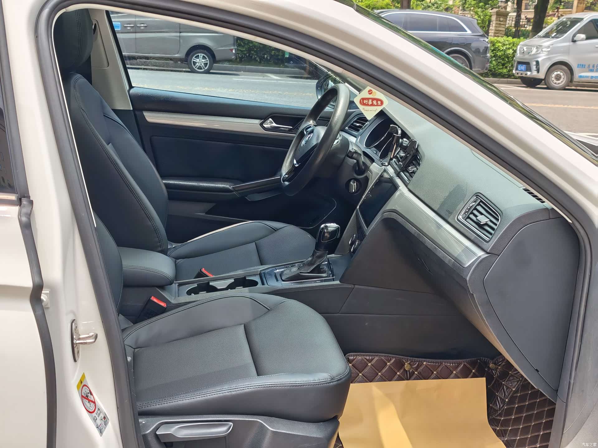 Volkswagen Lamando, 2016 16