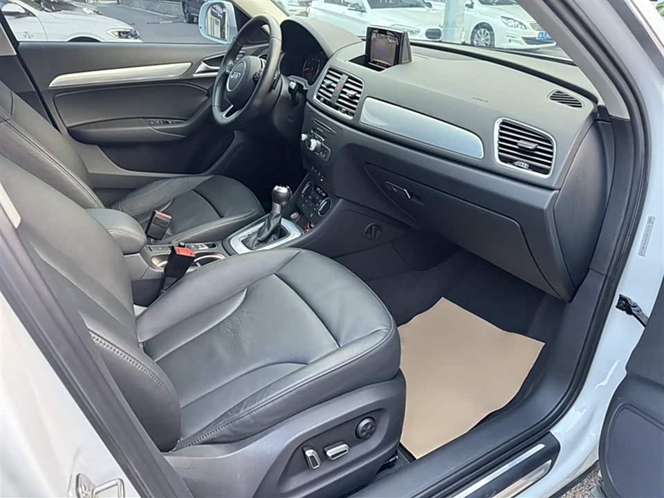 Audi Q3 Audi Q3