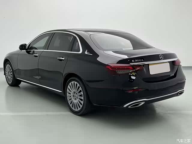 Mercedes-Benz E-Class, 2022 2