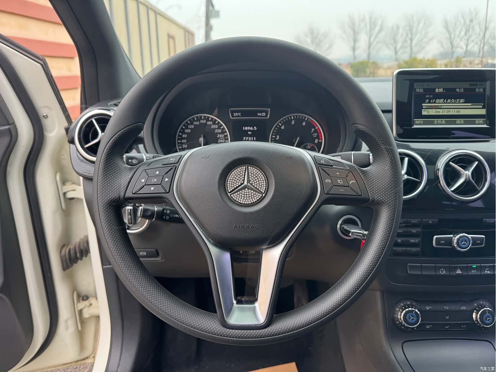 Mercedes-Benz B-Class, 2014 10