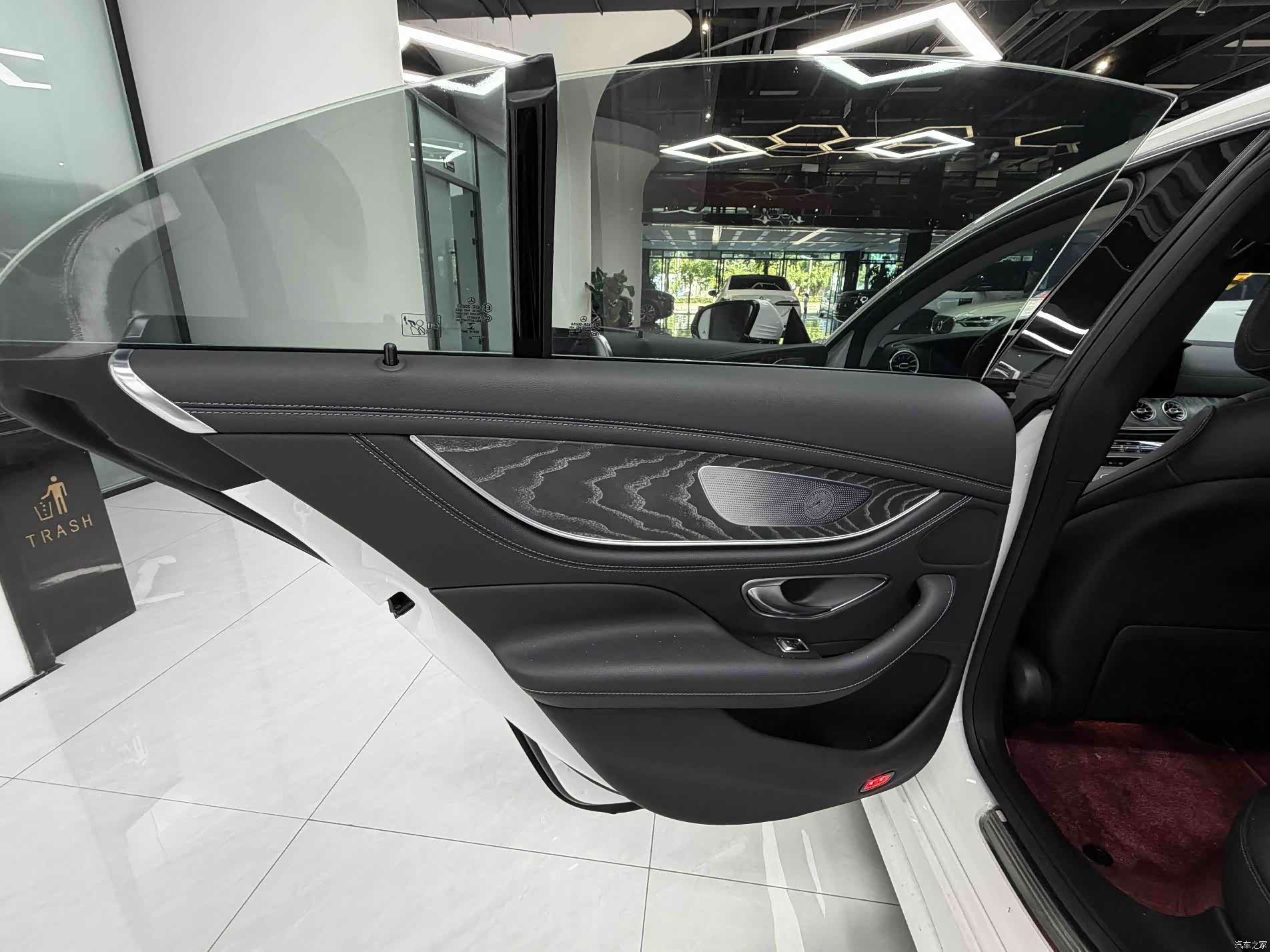 Mercedes-Benz CLS, 2022 16