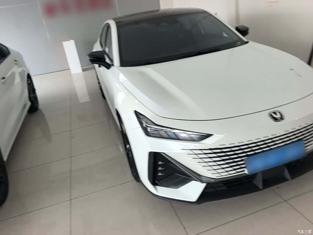 Changan UNI-V, 2024 4