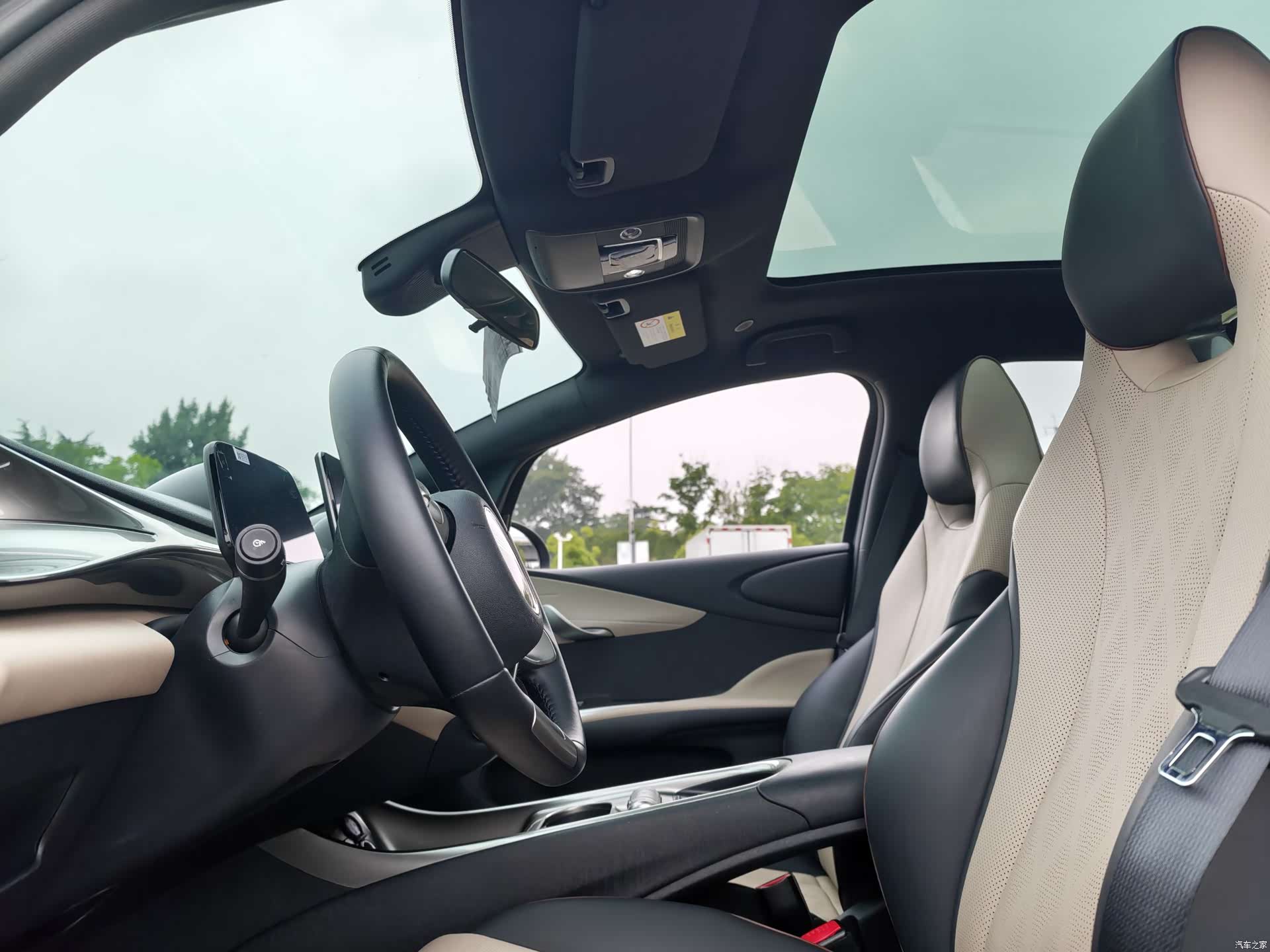 BYD Dolphin, 2023 11