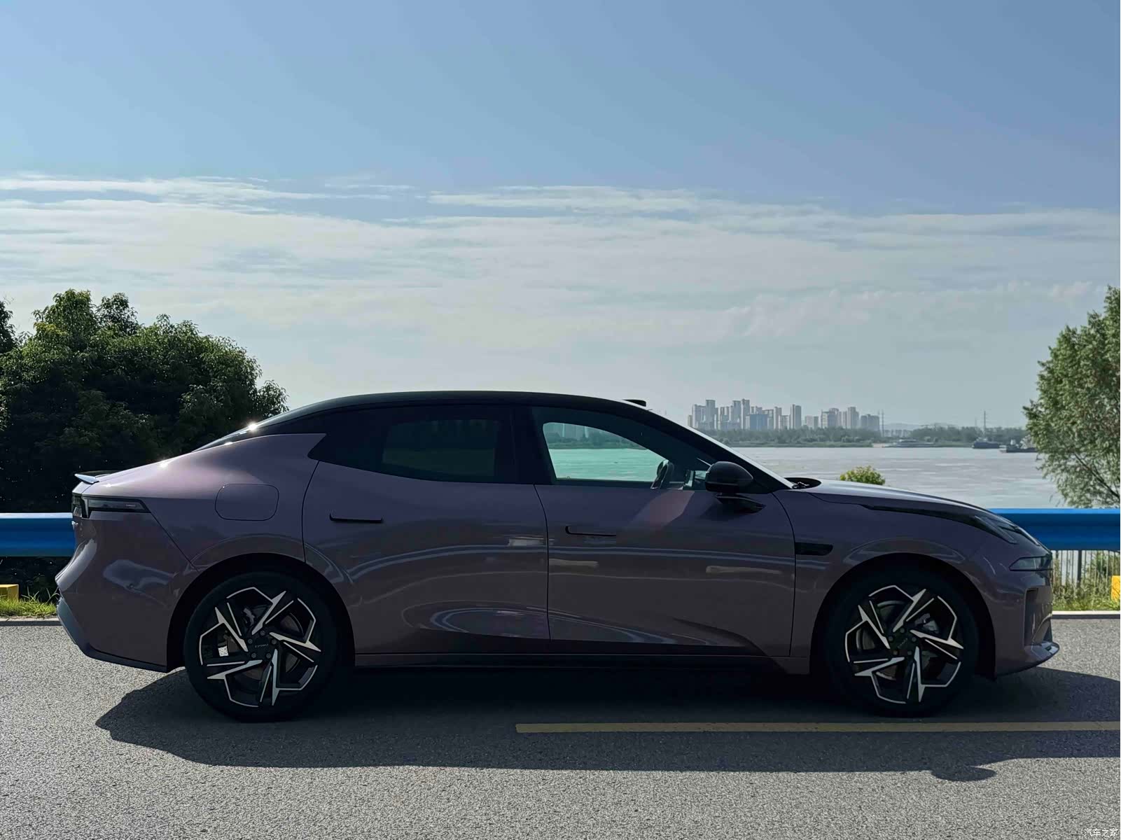 Lynk & Co 02, 2025 16