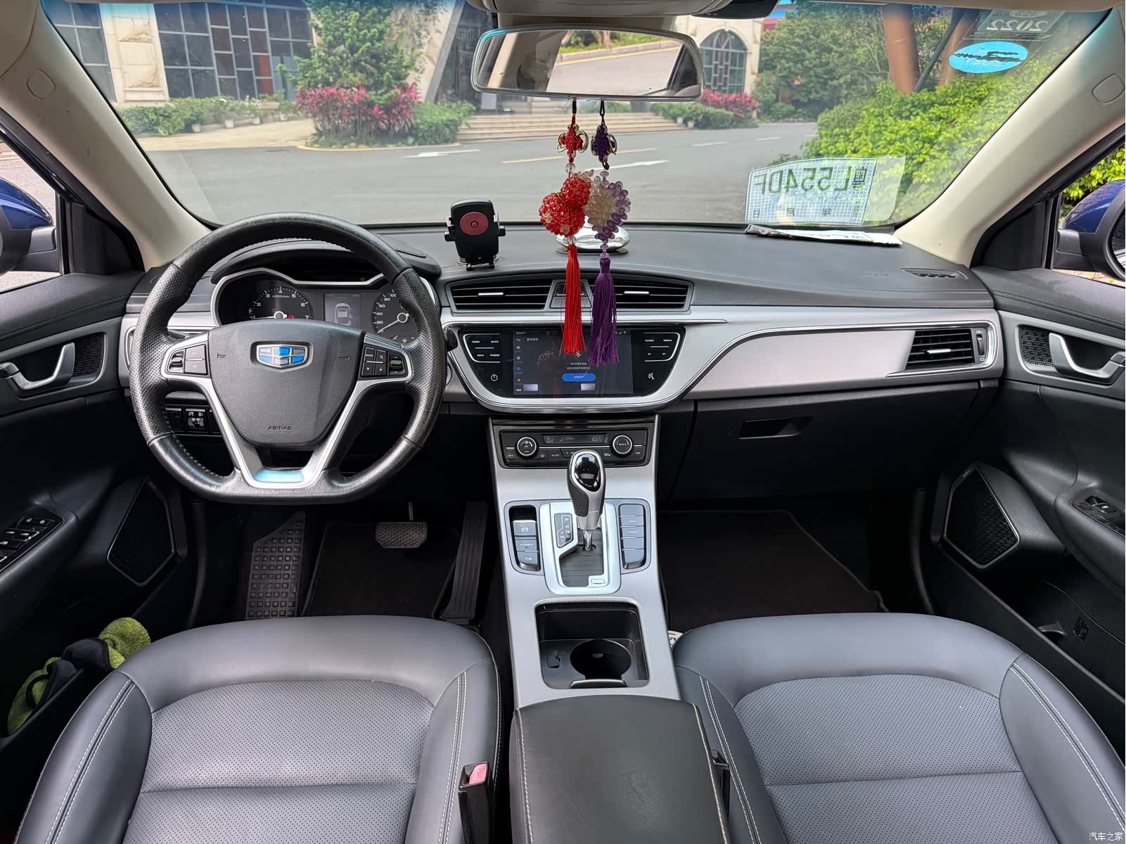 Geely Emgrand, 2018 11