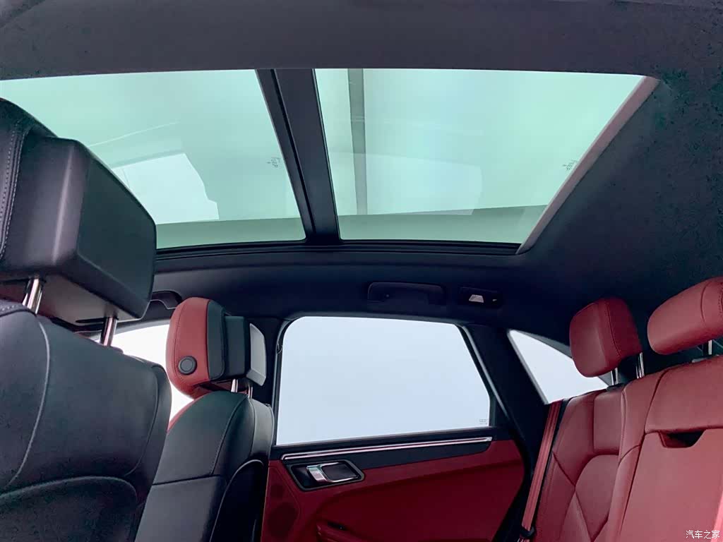 Porsche Macan, 2024 26