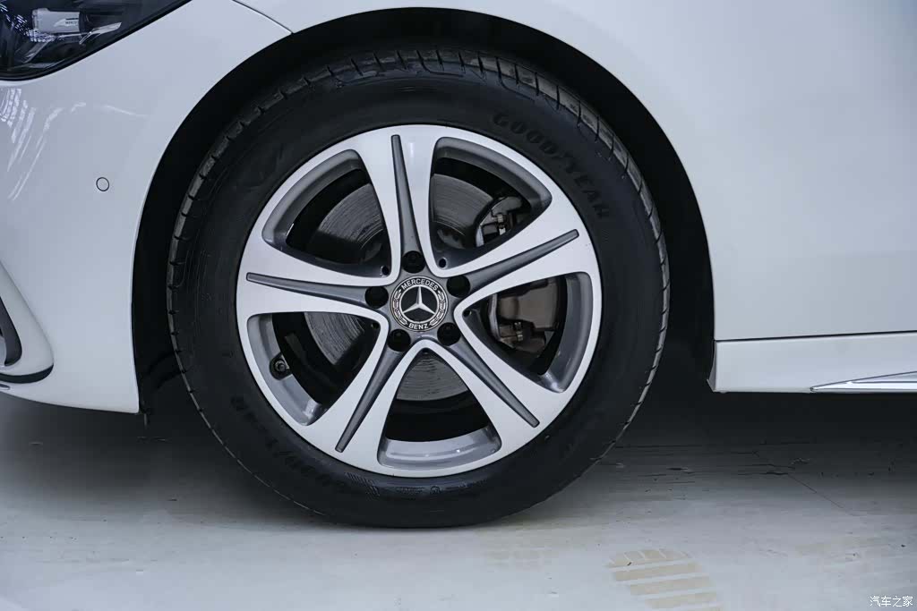 Mercedes-Benz C-Class, 2022 11