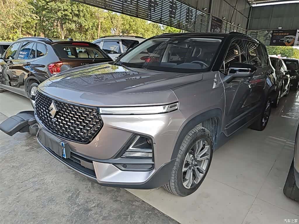 Wuling RS-5, 2019 2