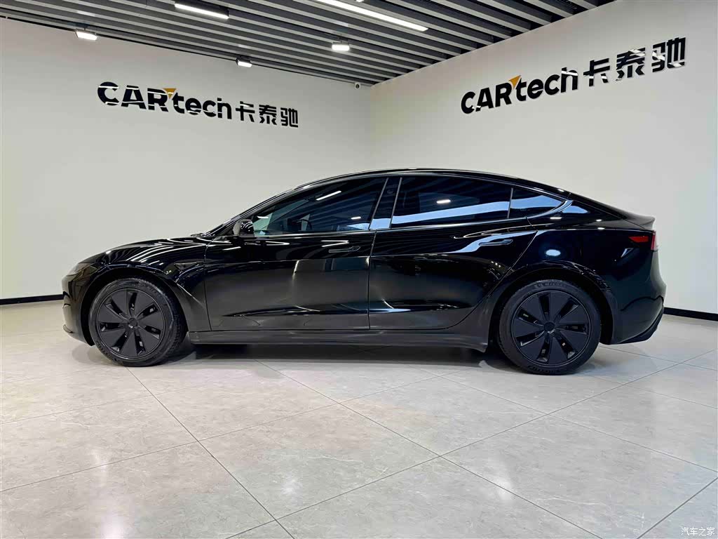 Tesla Model 3, 2024 7
