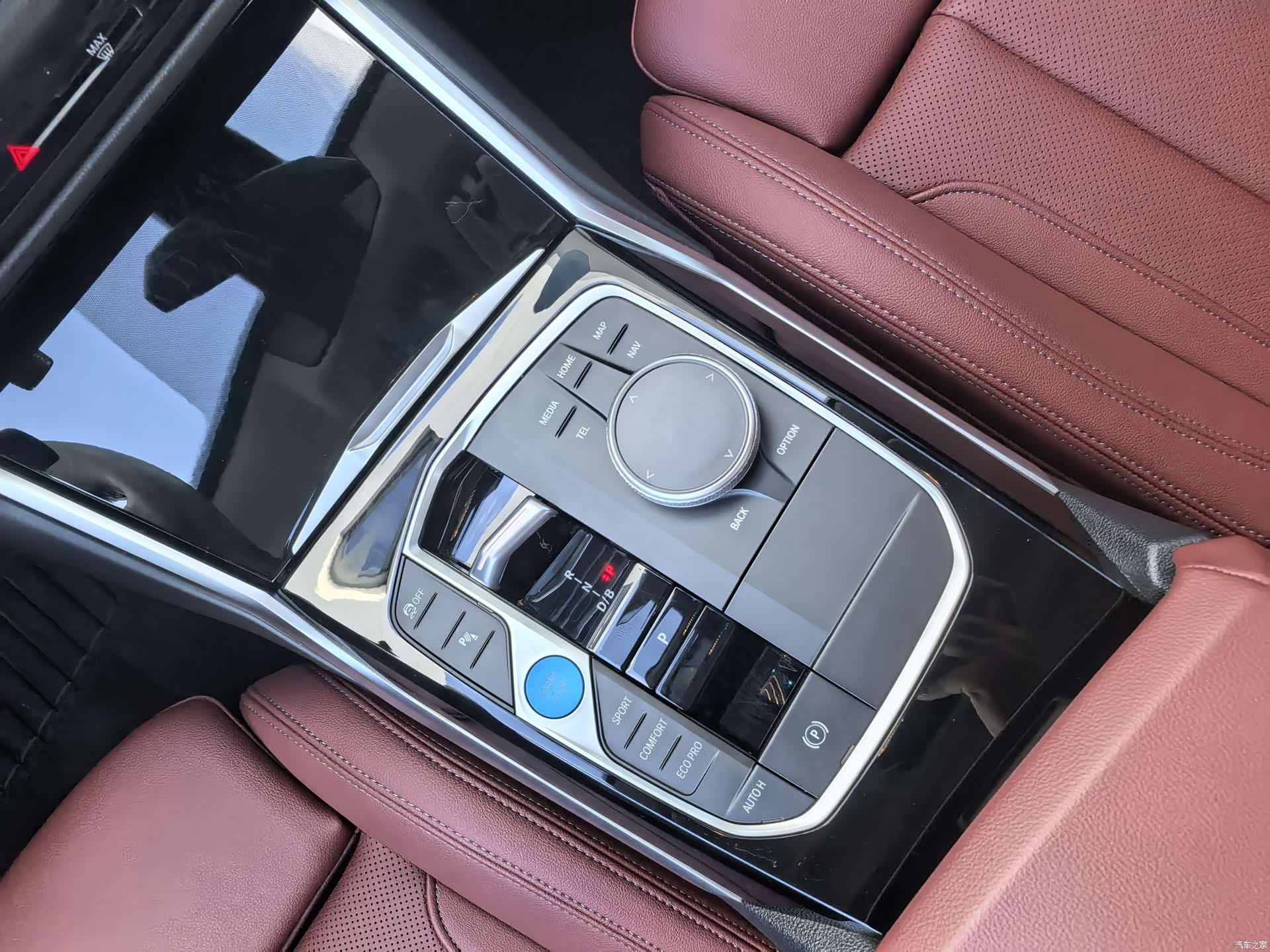 BMW i4, 2025 11
