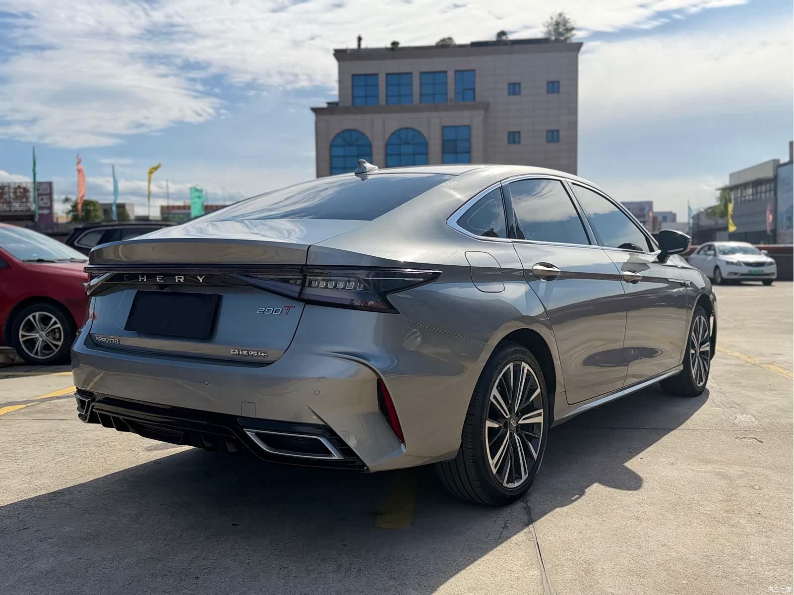 Chery Arrizo 8, 2023 все фото
