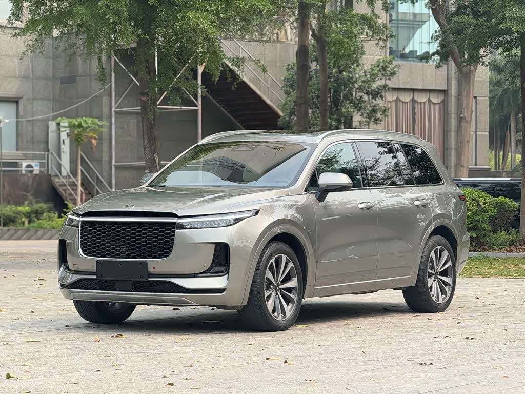 Li Auto ONE