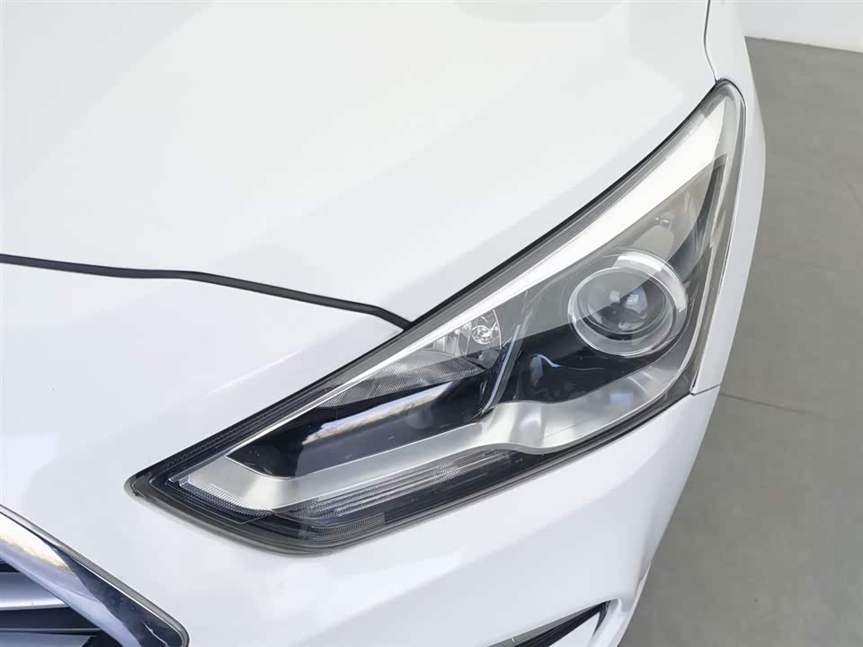 Hyundai Name picture