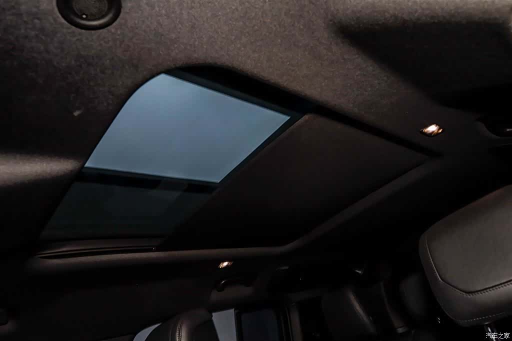 Land Rover Defender, 2023 22