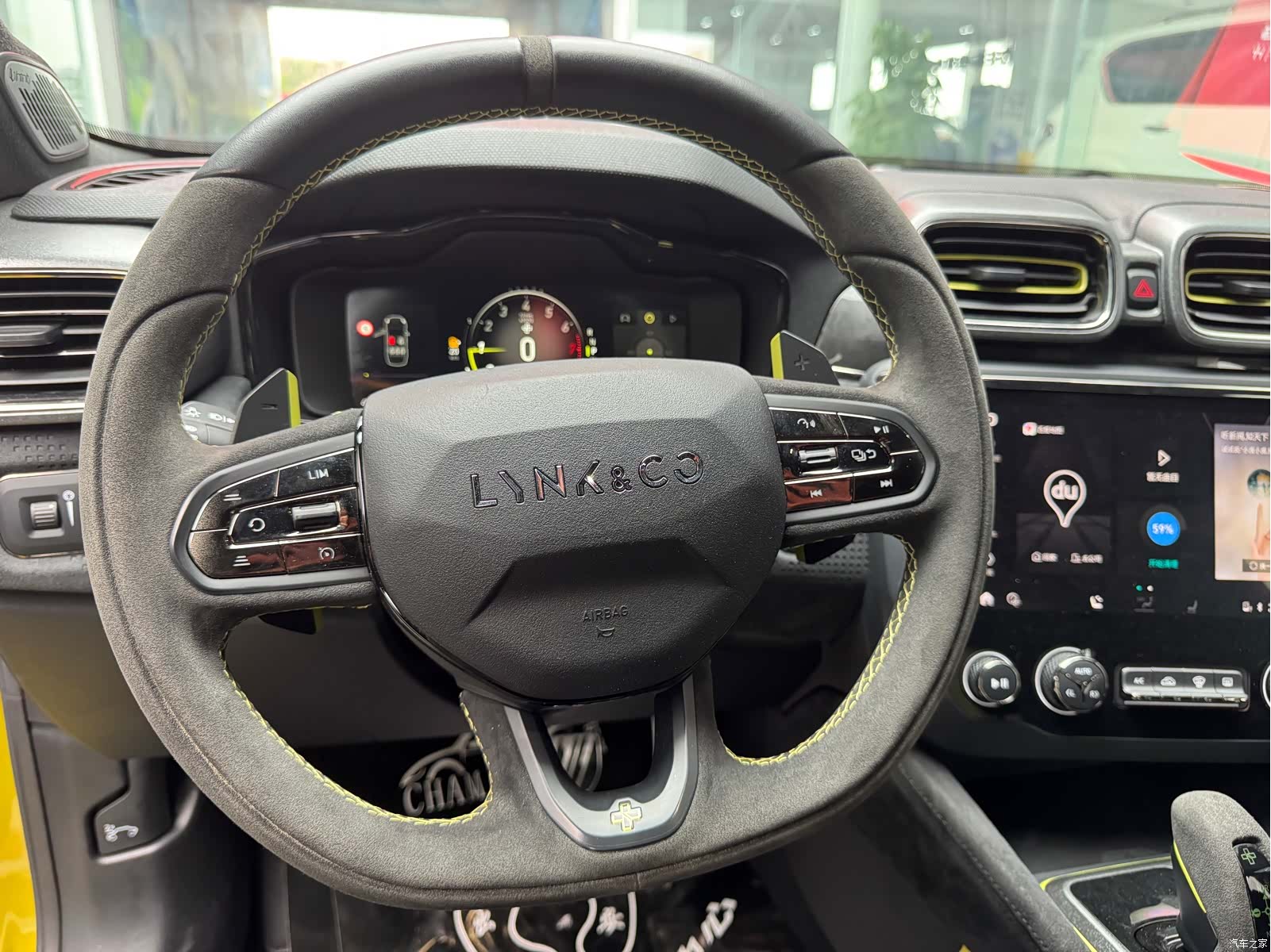 Lynk & Co 02, 2021 все фото