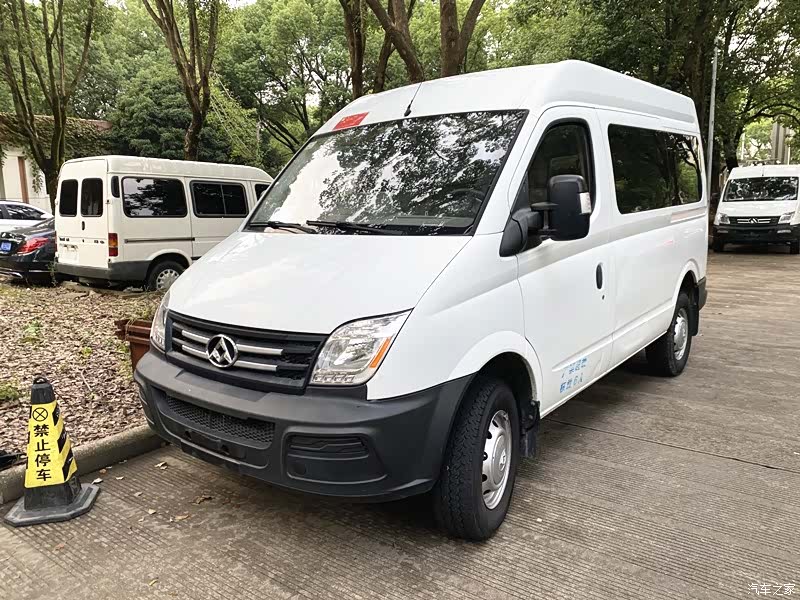 Maxus V80, 2016 1