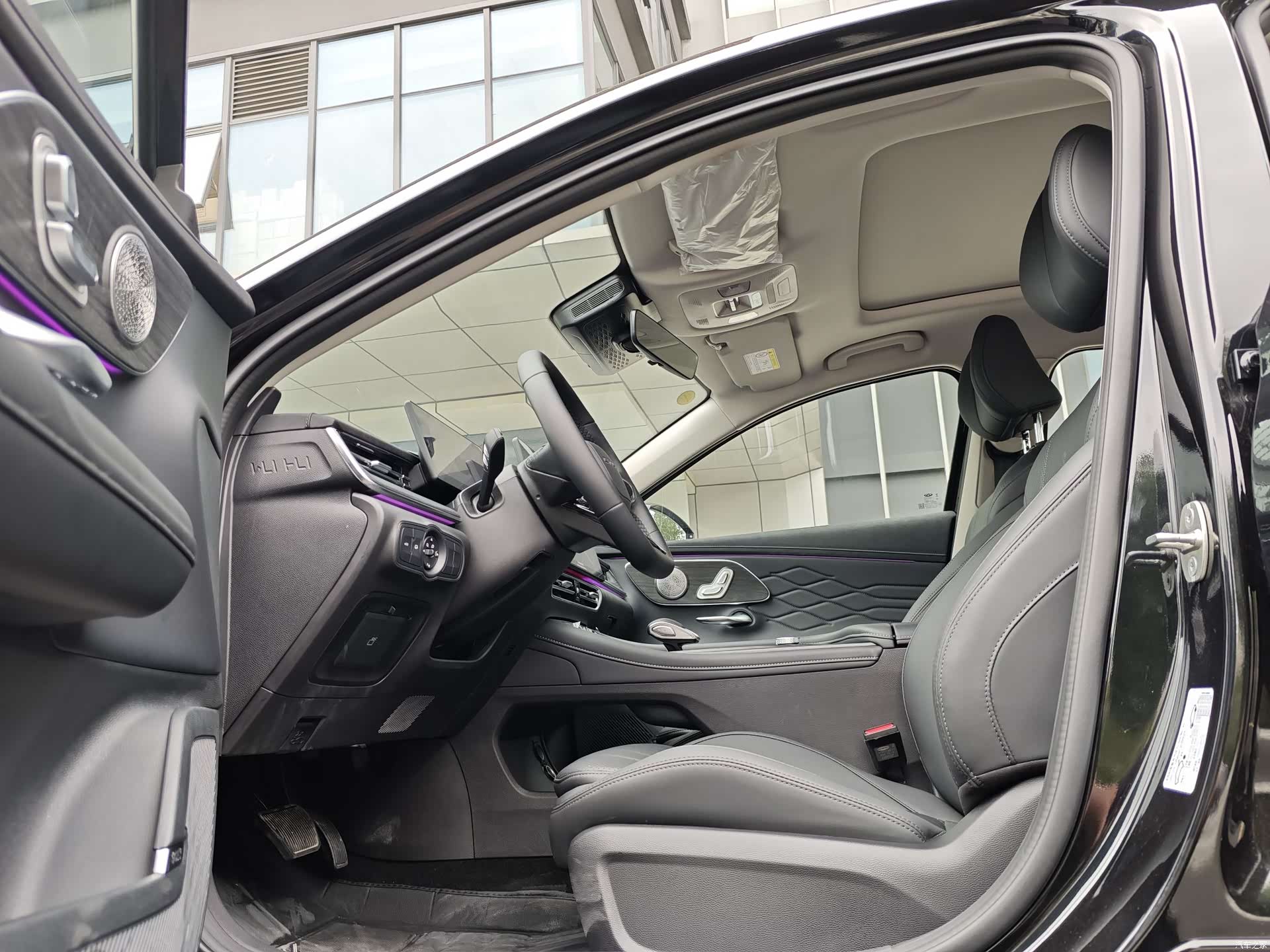 Chery Arrizo 8, 2025 все фото