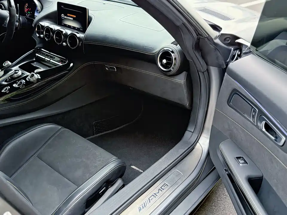 Mercedes-Benz AMG GT Mercedes-Benz AMG GT