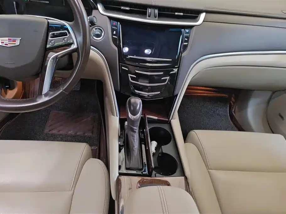 Cadillac XTS