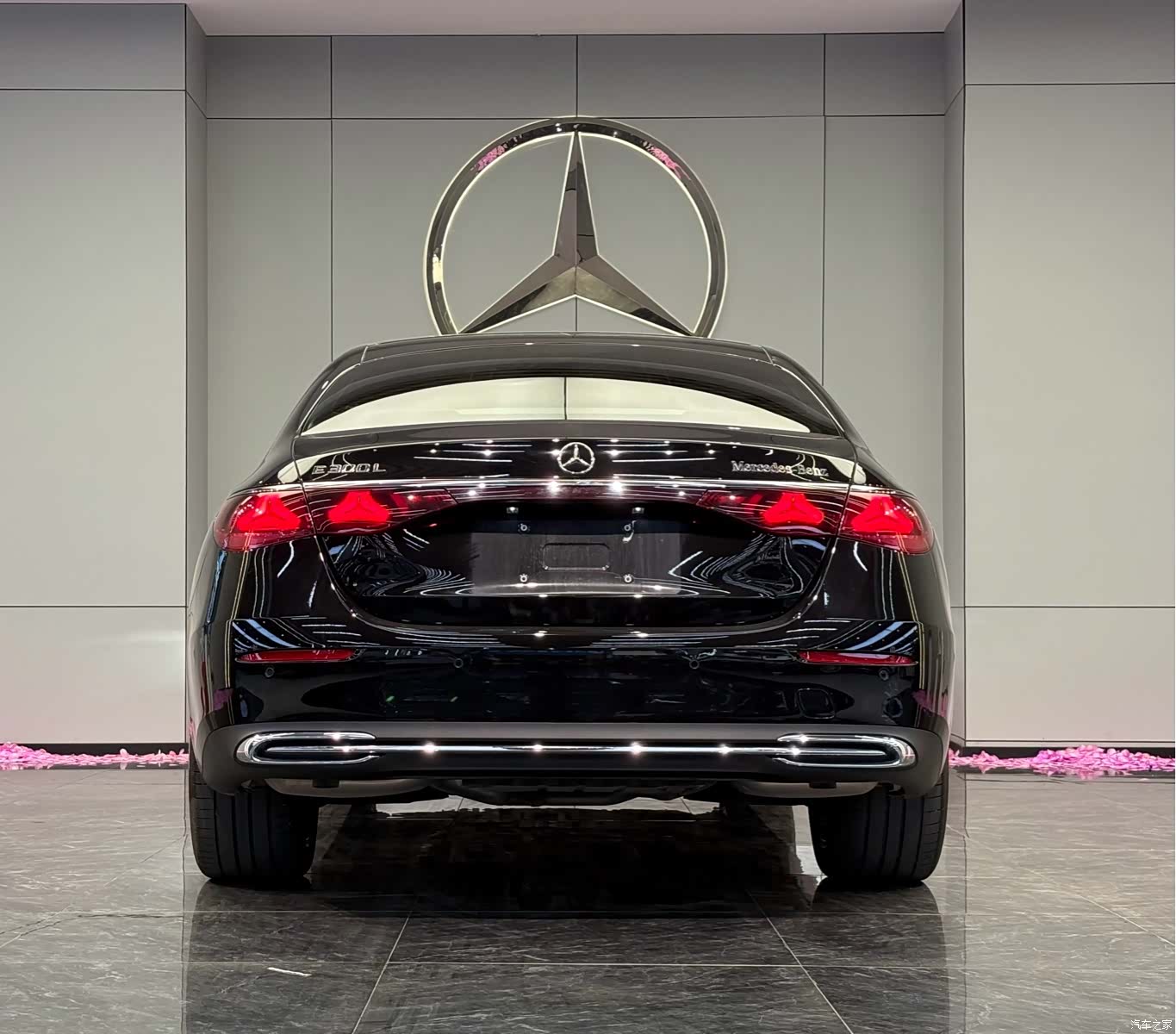 Mercedes-Benz E-Class, 2025 8